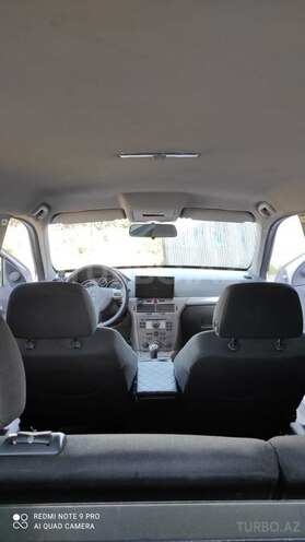 Opel Astra 2005, 315,000 km - 1.3 l - Qax