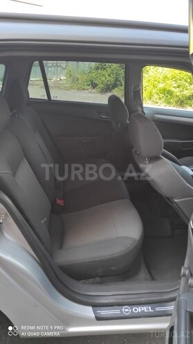 Opel Astra 2005, 315,000 km - 1.3 l - Qax