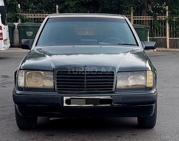 Mercedes E 200 1993, 275,000 km - 2.0 l - Bakı