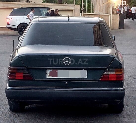 Mercedes E 200 1993, 275,000 km - 2.0 l - Bakı