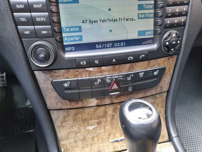 Mercedes E 220 2007, 218,000 km - 2.2 l - Bakı