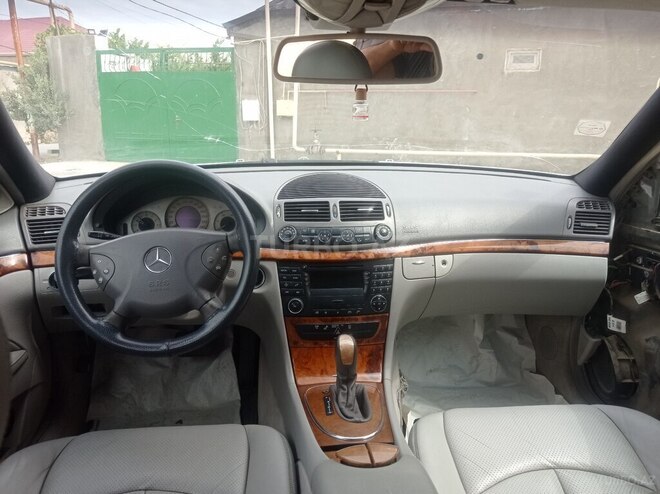 Mercedes E 270 2002, 485,008 km - 2.7 l - Bakı