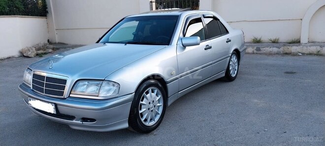 Mercedes C 180 2000, 443,000 km - 1.8 l - Bakı