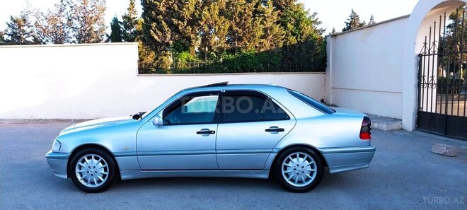 Mercedes C 180 2000, 443,000 km - 1.8 l - Bakı
