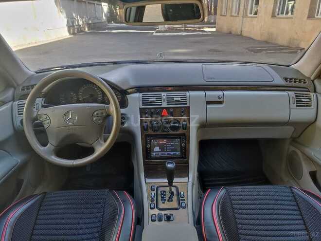 Mercedes E 240 2001, 275,000 km - 2.4 l - Bakı