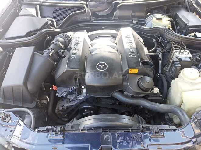 Mercedes E 240 2001, 275,000 km - 2.4 l - Bakı