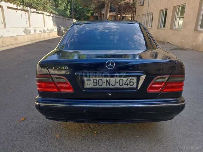 Mercedes E 240 2001, 275,000 km - 2.4 l - Bakı