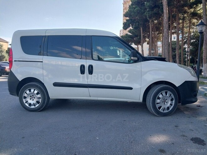 Fiat Doblo 2014, 245,769 km - 1.4 л - Bakı