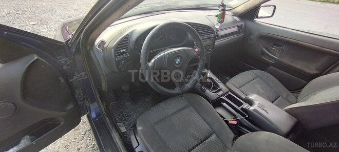 BMW 318 1996, 182,000 km - 1.8 l - Qəbələ