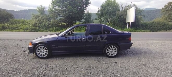 BMW 318 1996, 182,000 km - 1.8 l - Qəbələ
