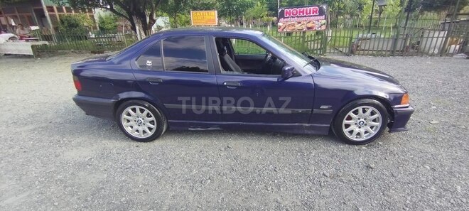 BMW 318 1996, 182,000 km - 1.8 l - Qəbələ