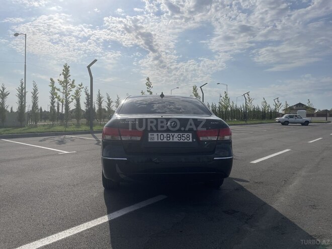 Hyundai Sonata 2009, 136,283 km - 2.0 l - Salyan