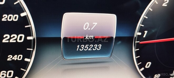 Mercedes E 220 2016, 135,000 km - 2.2 l - Bakı