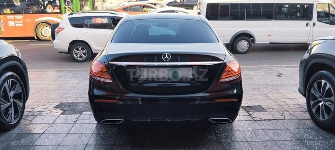 Mercedes E 220 2016, 135,000 km - 2.2 l - Bakı