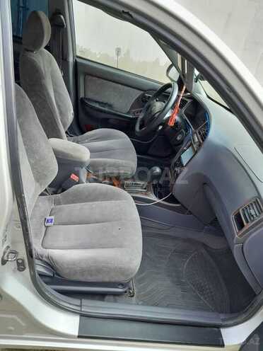 Hyundai Elantra 2002, 219,292 km - 2.0 л - Bakı
