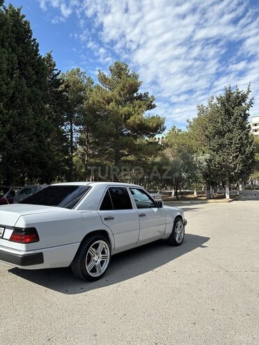 Mercedes E 200 1991, 400,000 km - 2.0 l - Sumqayıt