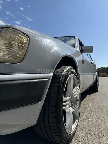 Mercedes E 200 1991, 400,000 km - 2.0 l - Sumqayıt