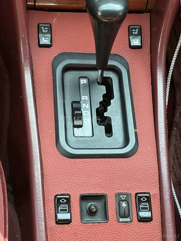 Mercedes E 200 1991, 400,000 km - 2.0 l - Sumqayıt