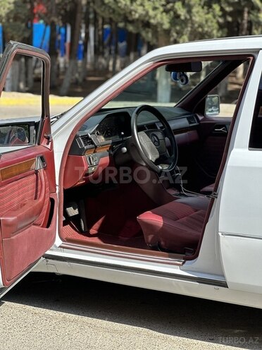 Mercedes E 200 1991, 400,000 km - 2.0 l - Sumqayıt