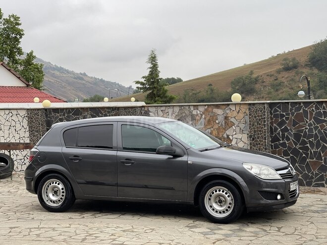 Opel Astra 2009, 207,000 km - 1.4 l - Bakı