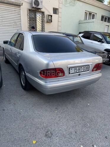 Mercedes E 220 1996, 234,000 km - 2.2 l - Bakı