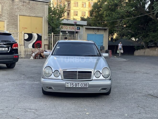 Mercedes E 220 1996, 234,000 km - 2.2 l - Bakı