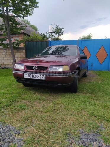 Opel Vectra 1993, 400,000 km - 2.0 l - Zaqatala