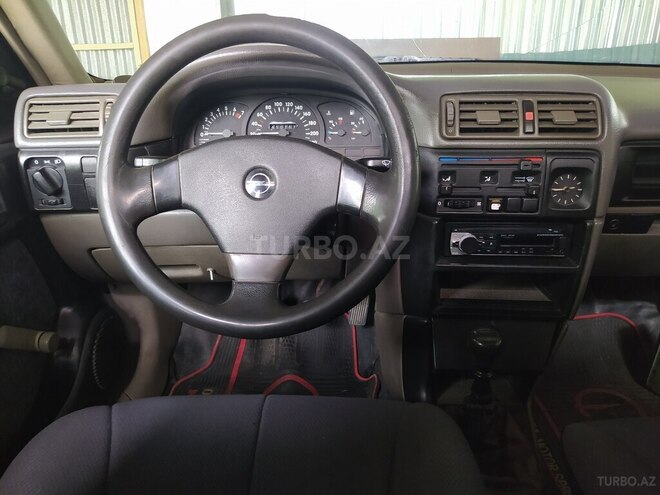 Opel Vectra 1993, 400,000 km - 2.0 l - Zaqatala