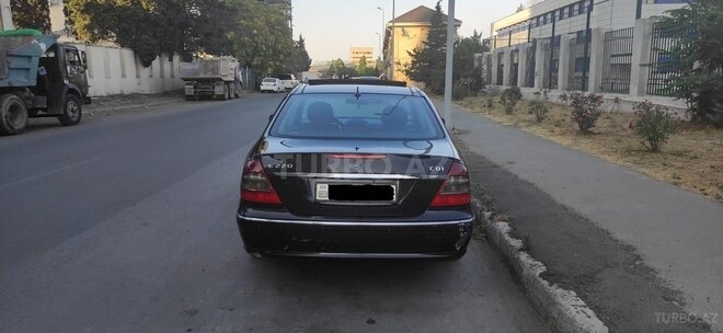 Mercedes E 220 2006, 242,168 km - 2.2 л - Bakı