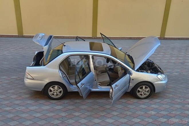 Mitsubishi Lancer 2006, 320,120 km - 1.6 l - Bakı