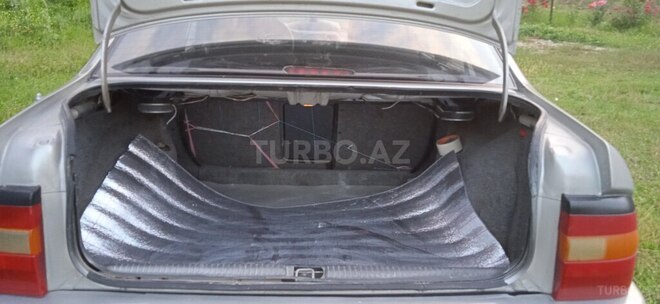 Opel Vectra 1992, 250,000 km - 1.8 л - Quba