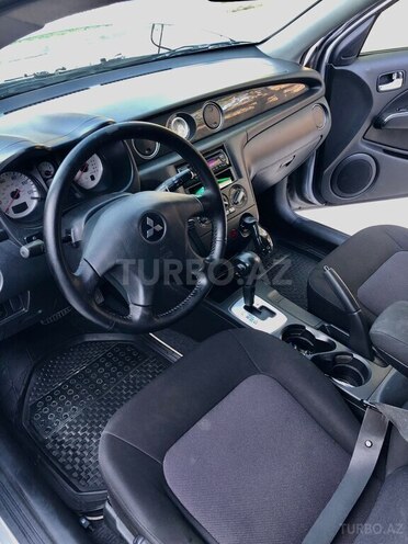 Mitsubishi Outlander 2006, 282,041 km - 2.4 l - Şəki