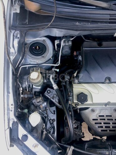 Mitsubishi Outlander 2006, 282,041 km - 2.4 l - Şəki