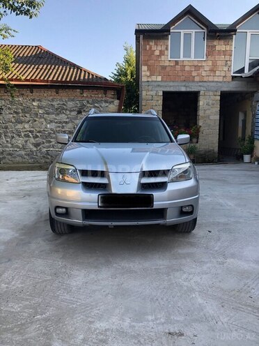 Mitsubishi Outlander 2006, 282,041 km - 2.4 l - Şəki