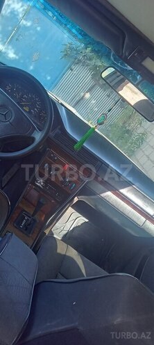 Mercedes E 250 1994, 550,000 km - 2.5 l - Beyləqan