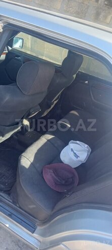 Mercedes E 250 1994, 550,000 km - 2.5 l - Beyləqan