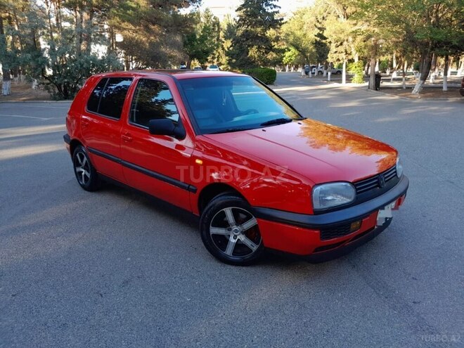 Volkswagen Golf 1996, 270,000 km - 1.6 l - Sumqayıt