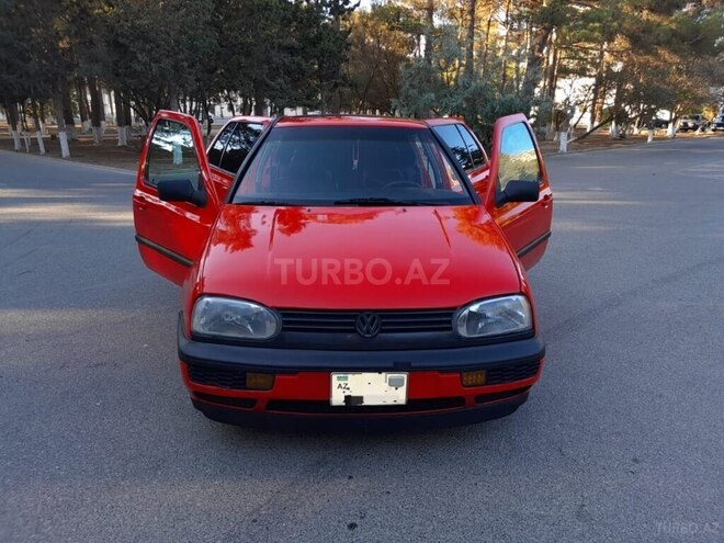 Volkswagen Golf 1996, 270,000 km - 1.6 l - Sumqayıt