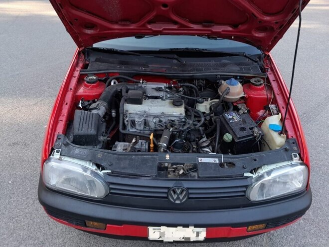 Volkswagen Golf 1996, 270,000 km - 1.6 l - Sumqayıt