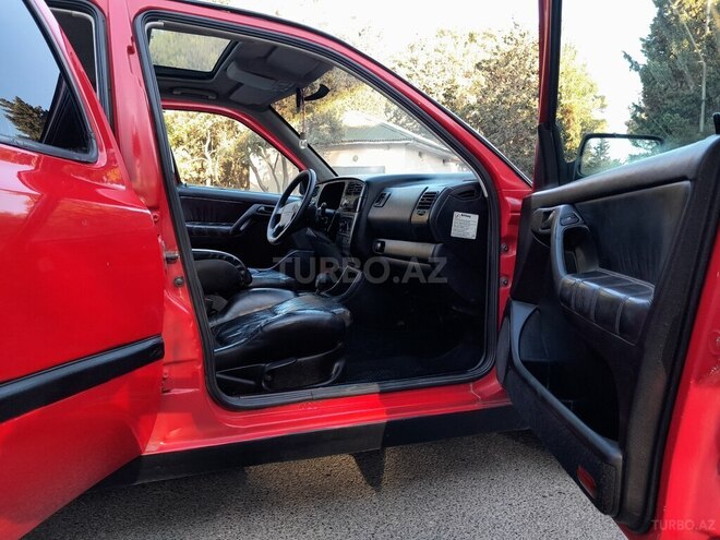 Volkswagen Golf 1996, 270,000 km - 1.6 l - Sumqayıt