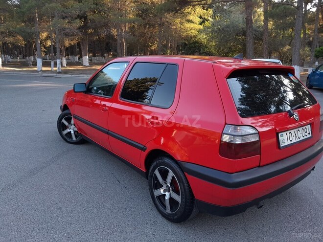 Volkswagen Golf 1996, 270,000 km - 1.6 l - Sumqayıt