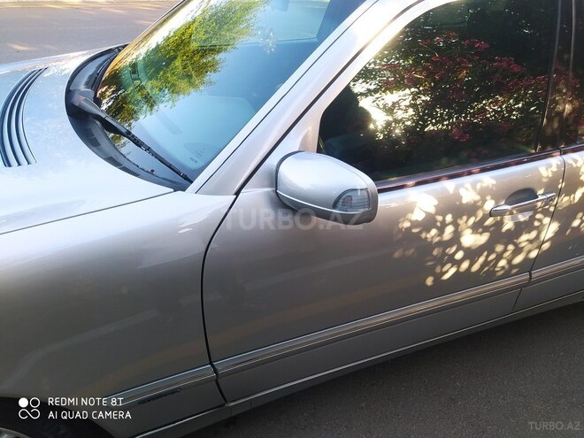 Mercedes E 240 2000, 335,000 km - 2.4 l - Bakı