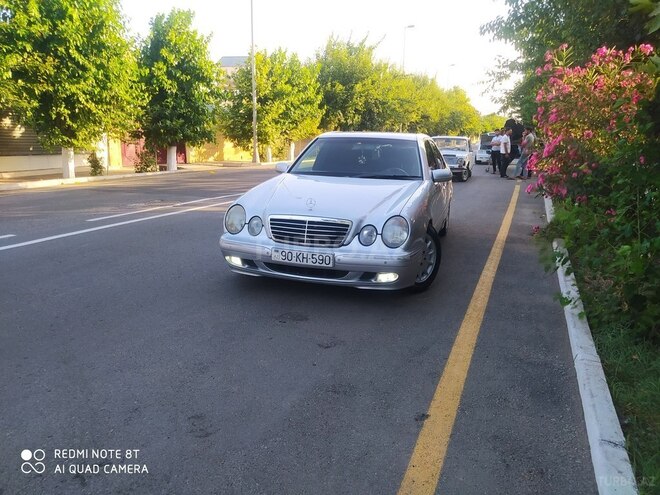 Mercedes E 240 2000, 335,000 km - 2.4 l - Bakı