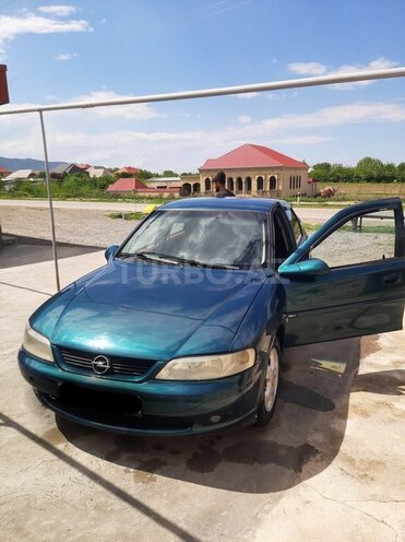 Opel Vectra 1999, 380,000 km - 1.6 l - Gəncə