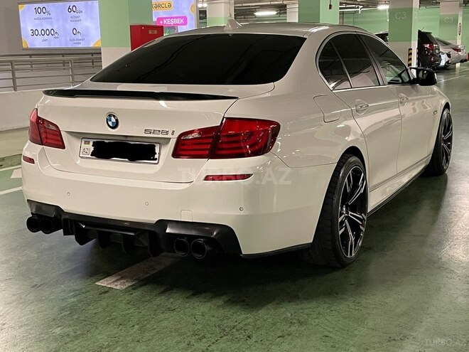 BMW 528 2013, 241,402 km - 2.0 л - Bakı