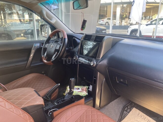 Toyota Prado 2011, 178,000 km - 2.7 l - Bakı
