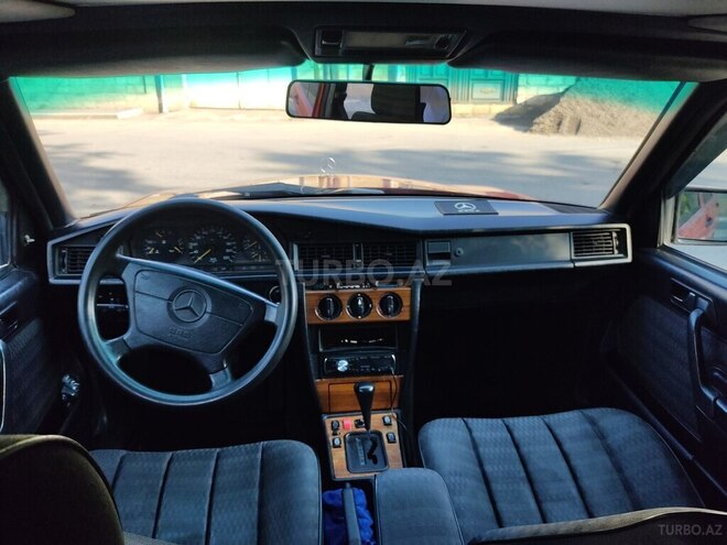 Mercedes 190 1992, 313,000 km - 2.0 l - Quba