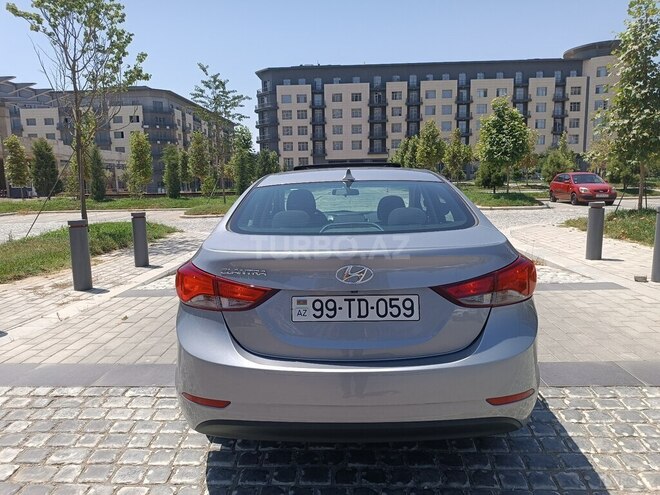 Hyundai Elantra 2015, 120,700 km - 1.8 l - Bakı