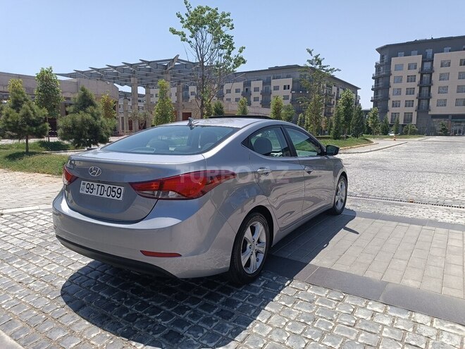 Hyundai Elantra 2015, 120,700 km - 1.8 l - Bakı