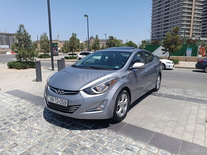 Hyundai Elantra 2015, 120,700 km - 1.8 l - Bakı